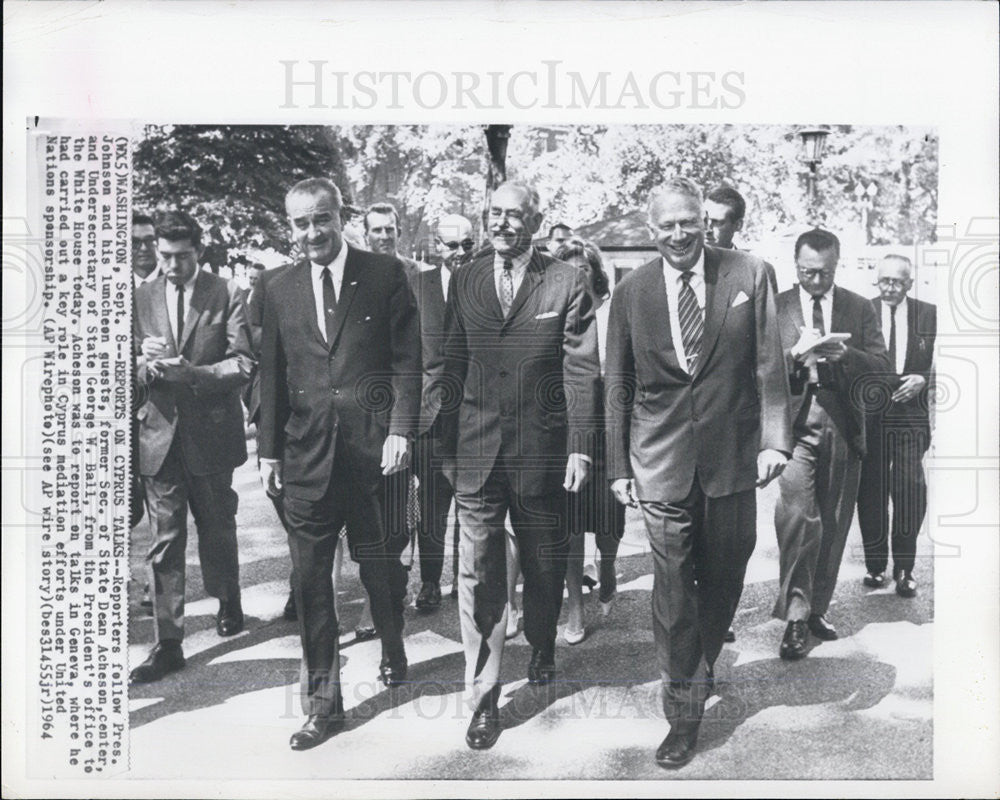 1964 Press Photo Pres. Johnson, Sec. of State Dean Acheson, George W. Ball - Historic Images