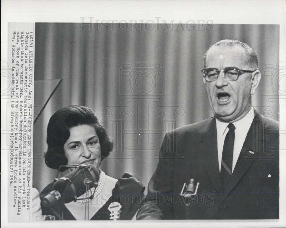 1964 Press Photo President Johnson with Mrs. Johnson - Historic Images