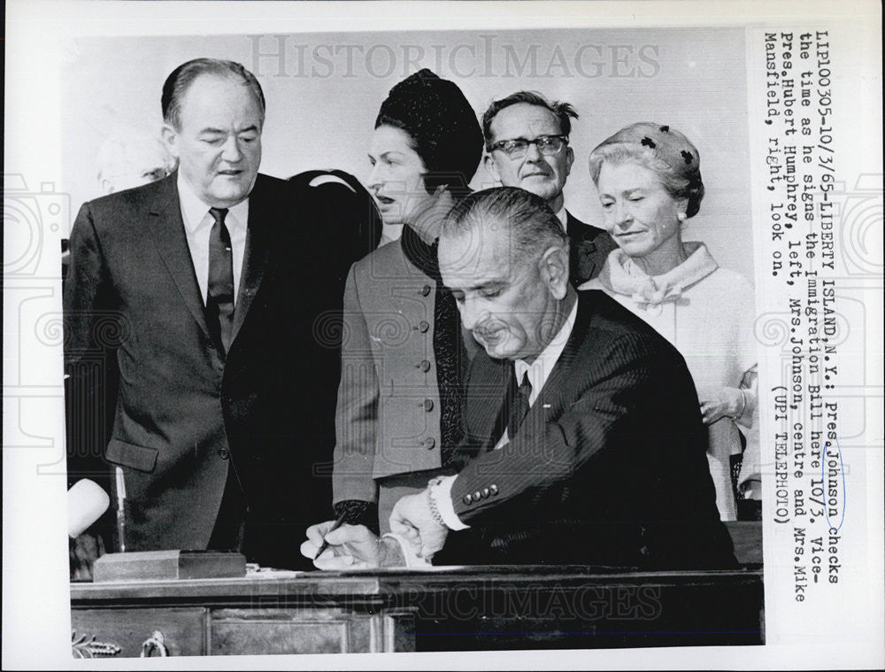 1965 Press Photo President Johnson, VP. Hubert Humphrey, Mrs Johnson - Historic Images