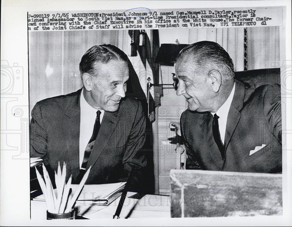 1965 Press Photo President Johnson and Gen. Maxwell D. Taylor - Historic Images