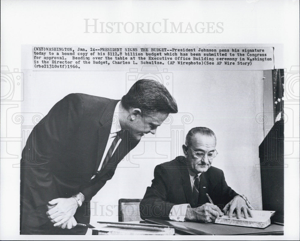 1966 Press Photo President Johnson and Charles L. Schultze - Historic Images