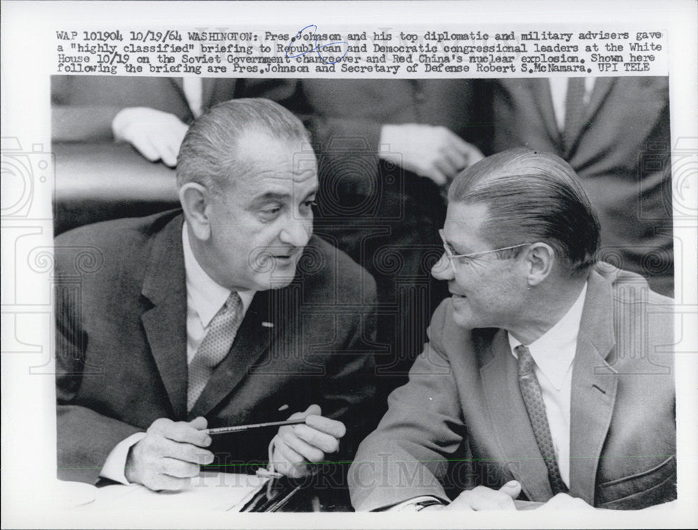 1964 Press Photo Pres. Johnson and Sec. of Defense Robert S. McNamara - Historic Images