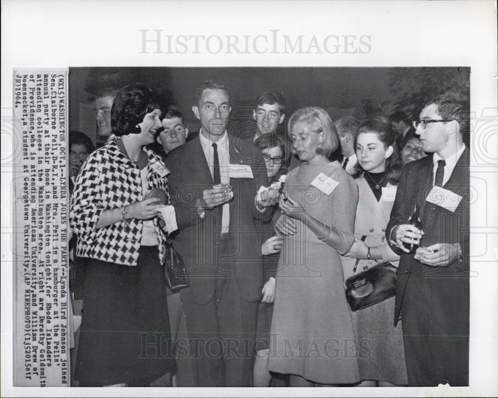 1964 Press Photo Lynda Bird Johnson, Sen. Claiborne Pell, Dorothy Goldsmith - Historic Images