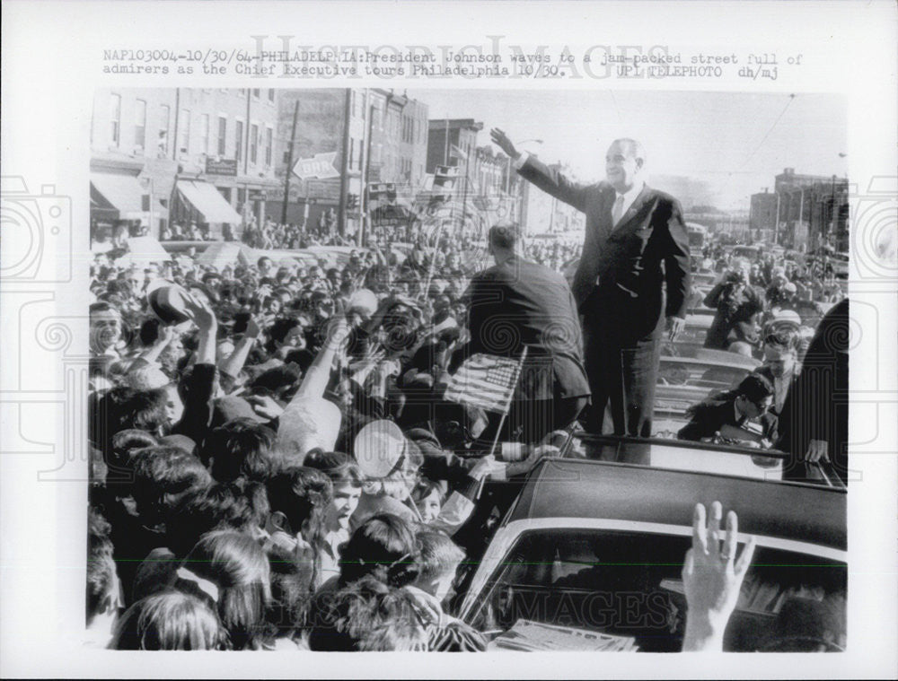 1964 Press Photo President Lyndon Johnson tours Philadelphia - Historic Images