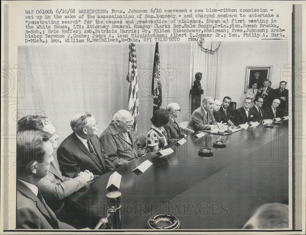 1968 Press Photo President Lyndon Johnson convened a blue ribbon commission - Historic Images