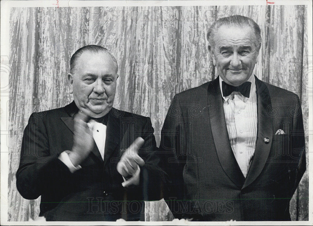 1970 Press Photo Former President Johnson with Mayor Richard J. Daley - Historic Images