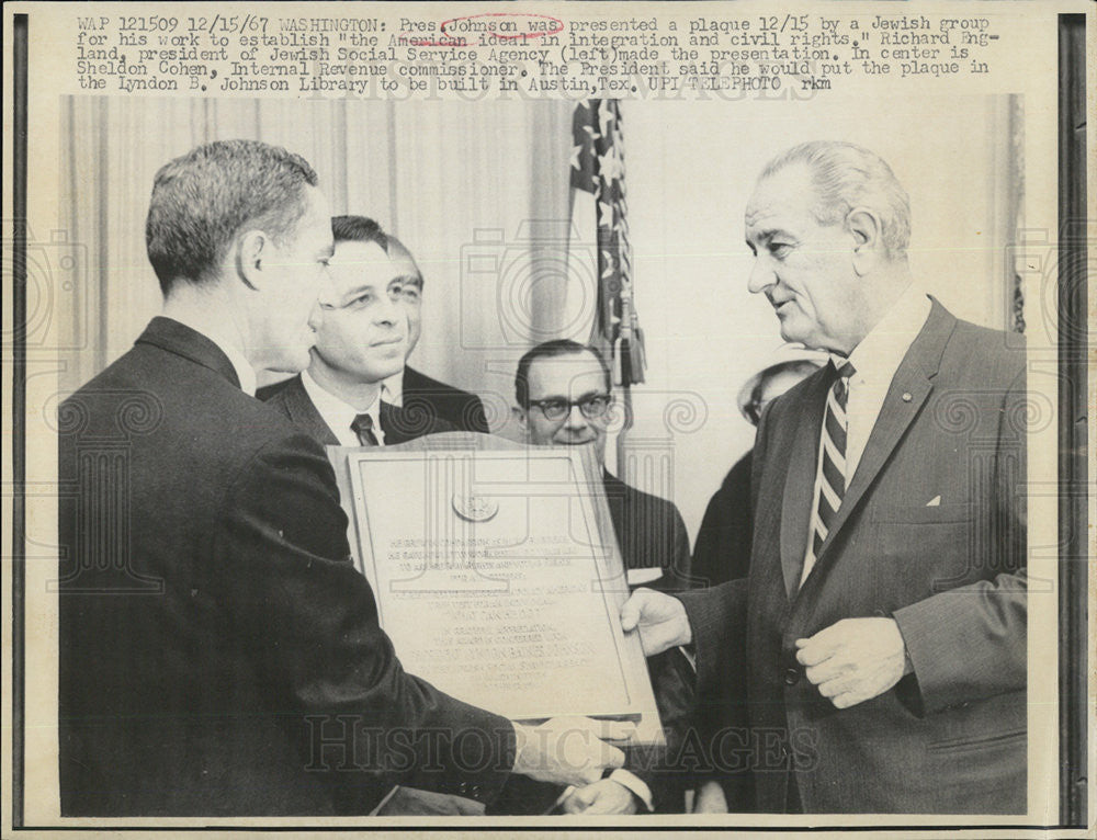 1968 Press Photo President Johnson, Richard England, Sheldon Cohen - Historic Images