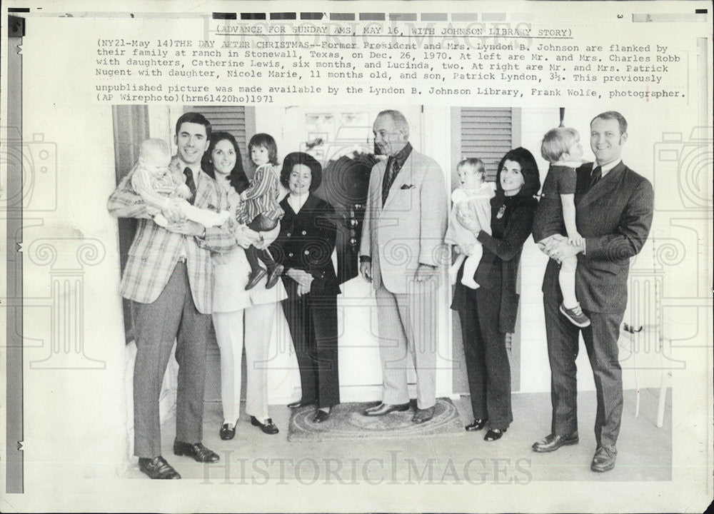 1971 Press Photo Former President Lyndon B. Johnson &amp; Family - Historic Images