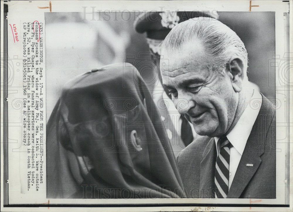 1968 Press Photo President Johnson Speaks to Army Maj. Gen. Keith L. Ware Widow - Historic Images