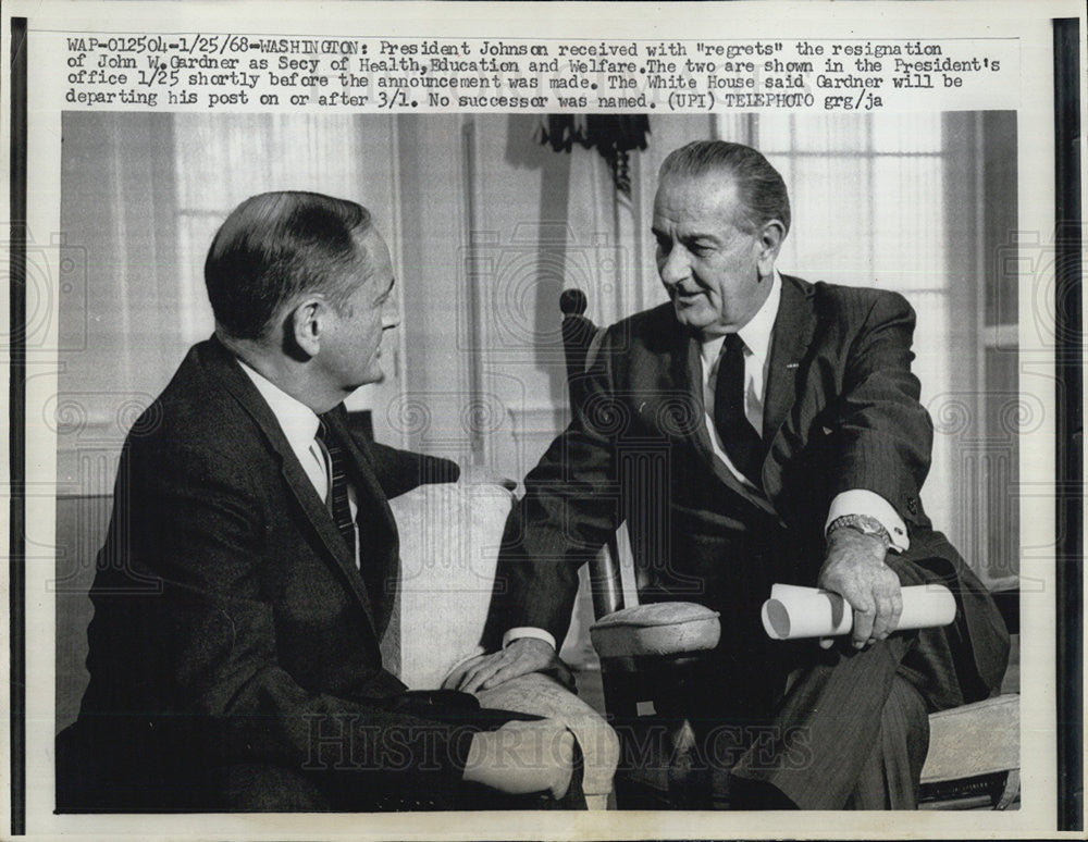 1968 Press Photo President Johnson Johns Gardner Resignation Secretary HEW - Historic Images