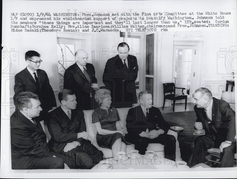 1964 Press Photo President Johnson Meets with Fine Arts Committee at White House - Historic Images