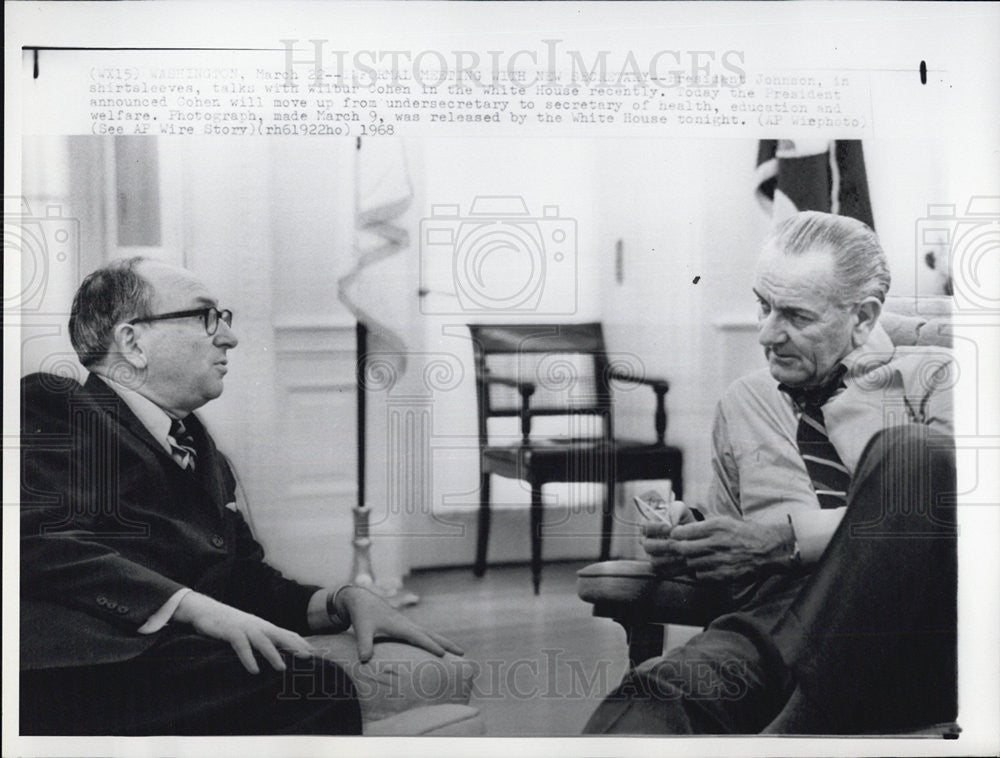 1968 Press Photo President Lyndon B. Johnson Meets with Secretary Wilbur Cohen - Historic Images