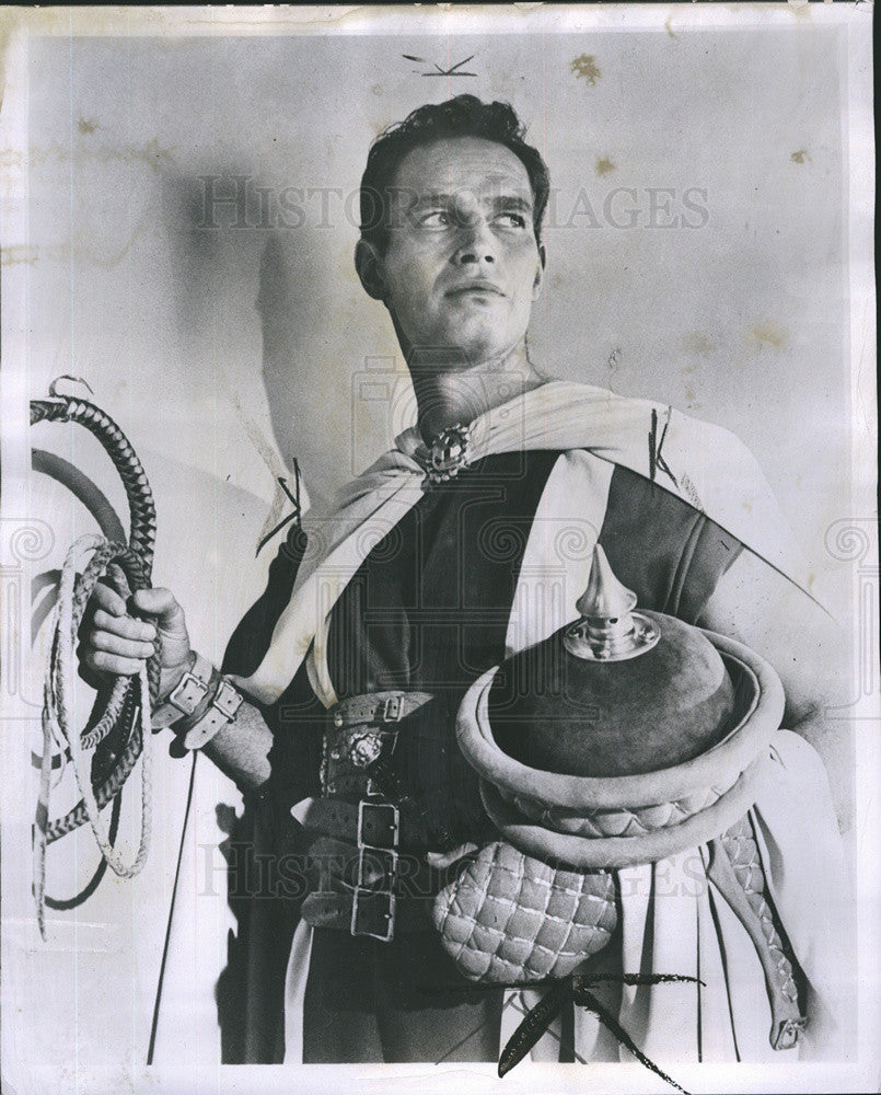 1958 Press Photo Charlton Heston, actor - Historic Images