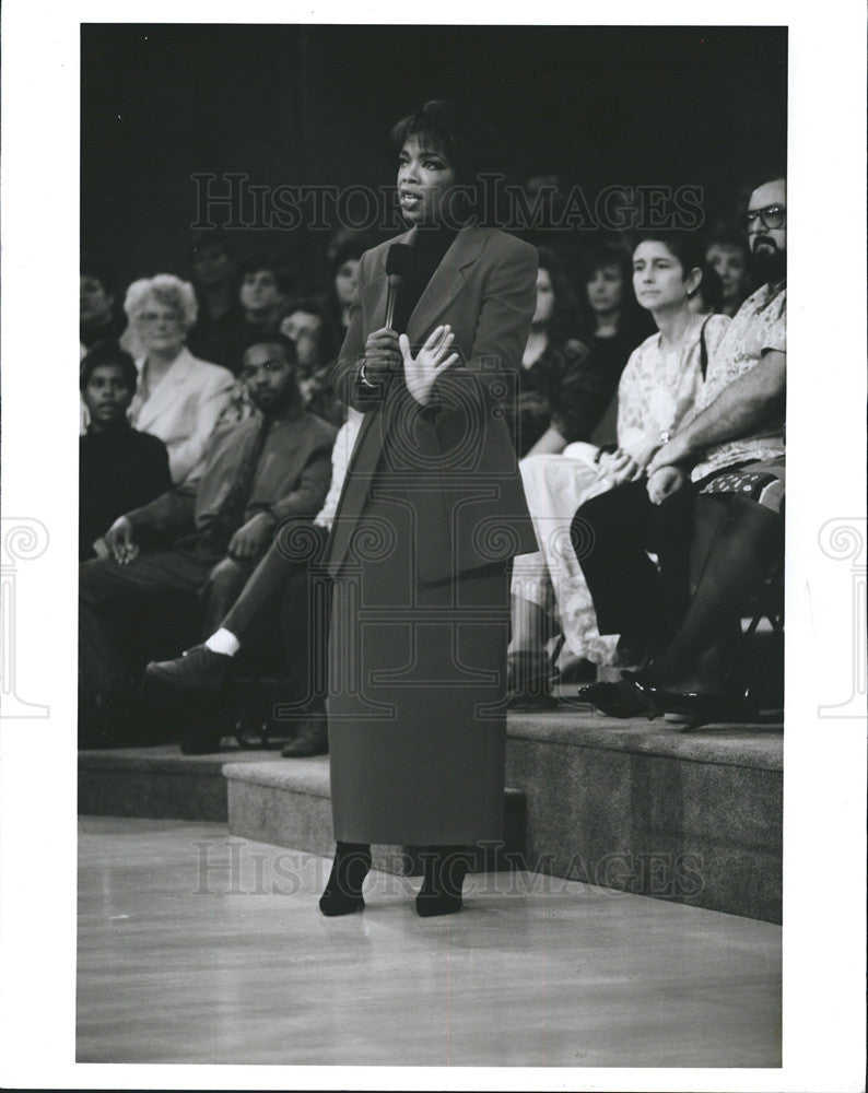 Press Photo Oprah Winfrey, talk show host - Historic Images