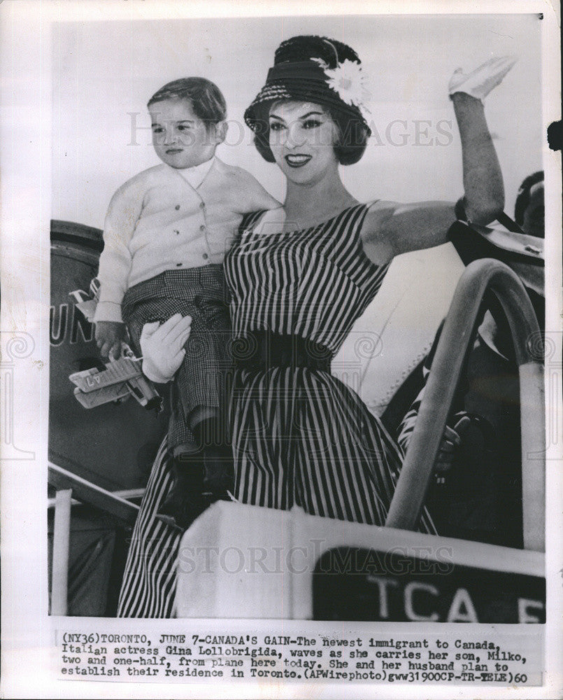 1960 Press Photo Gina Lollobrigida Milko - Historic Images
