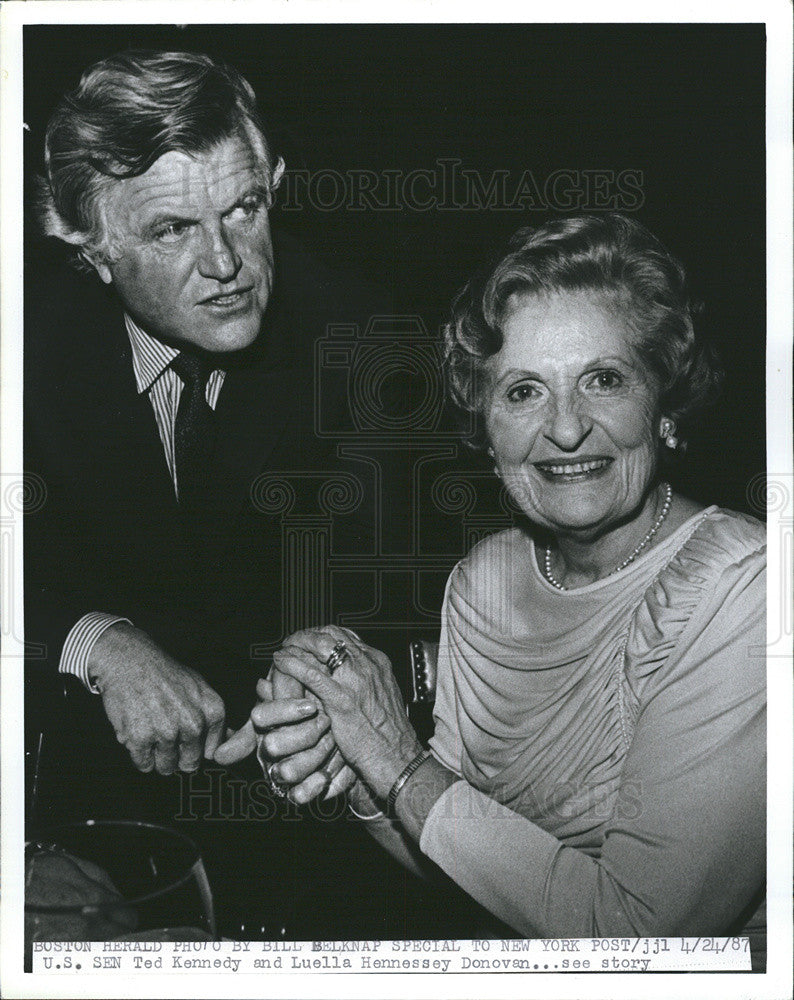 1987 Press Photo Sen Edward Kennedy and Luella Hennasssey - Historic Images