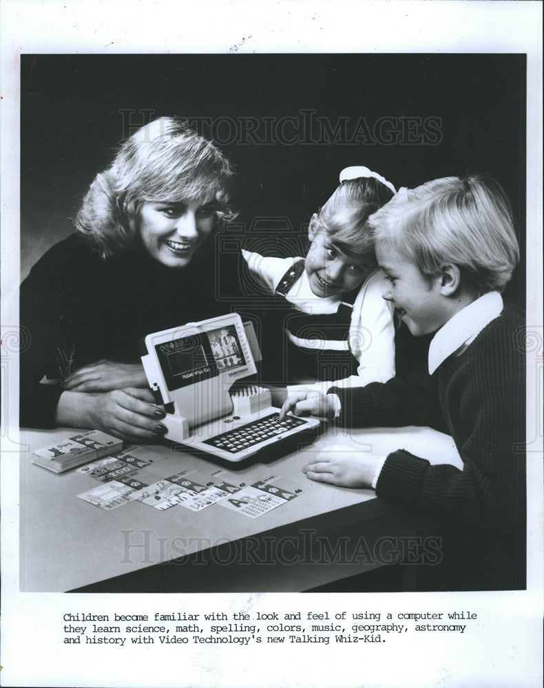 1987 Press Photo Kids get used to computers - Historic Images