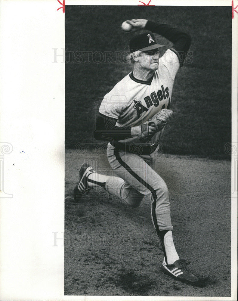 1987 Press Photo Pictured is pitcher Jerry Reuss of the California Angels. - Historic Images