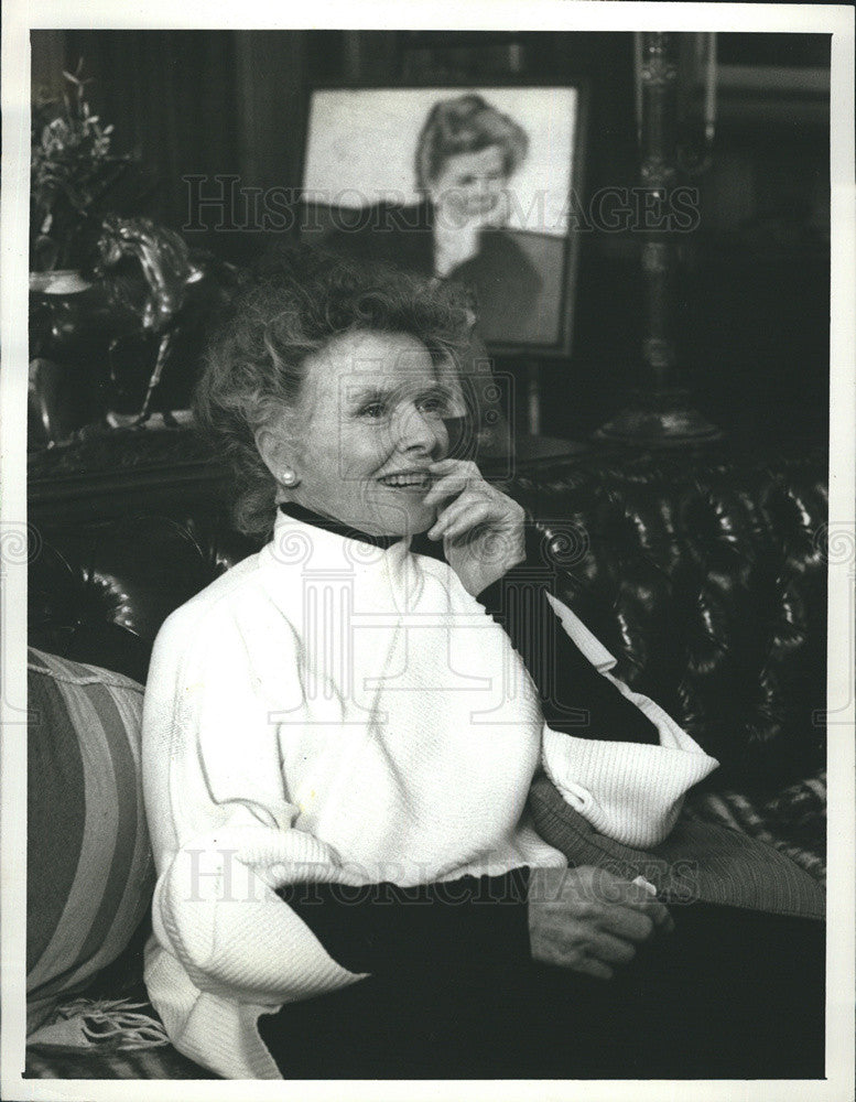 1987 Press Photo Katharine Hepburn stars in &quot;Mrs. Defield Wants to Marry&quot; - Historic Images