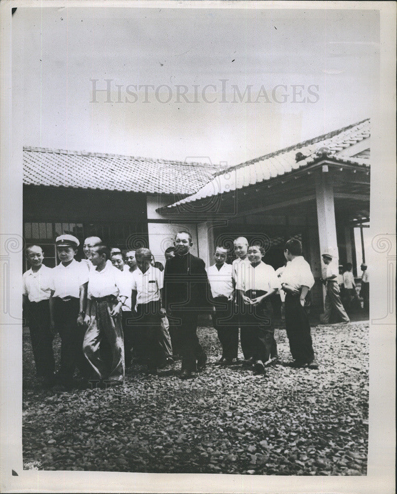 1947 Press Photo Japanese Crown Prince Akhito Peers Club School Students - Historic Images