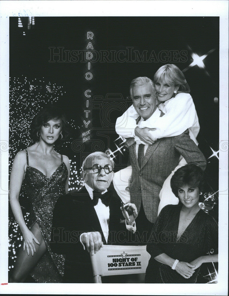 1985 Press Photo &quot;Night of 100 Stars II&quot; with George Burns - Historic Images