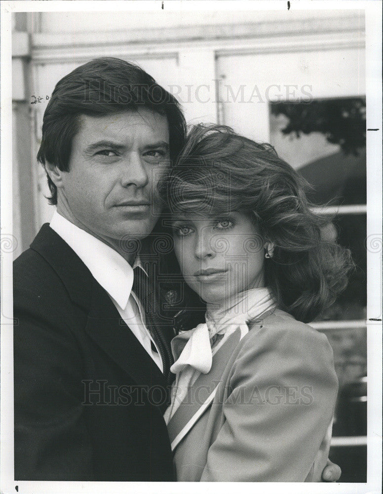 1988 Press Photo Robert Urich and Julianne Phillips in &quot;His Mistress&quot; - Historic Images