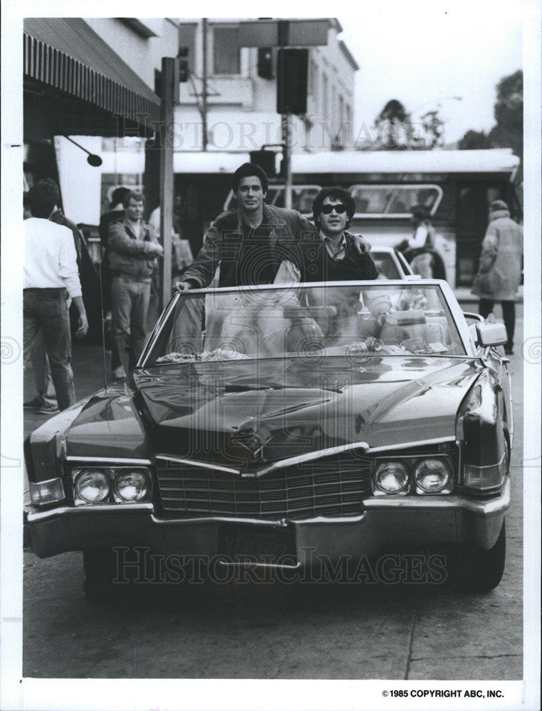 1985 Press Photo Jack Scalia and Jay Acovone in&quot;Hollywood Beat&quot; - Historic Images