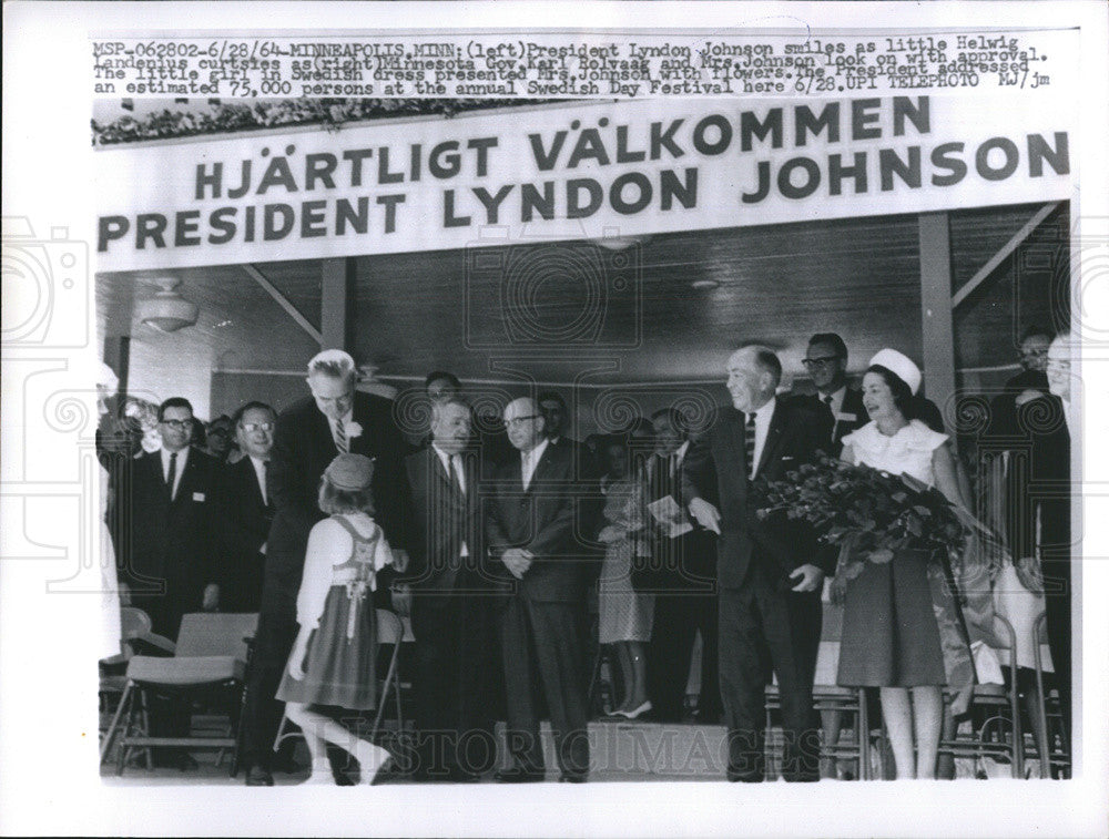 1964 Press Photo President Lyndon B. Johnson Governor Karl Rolvaag Lady Bird - Historic Images