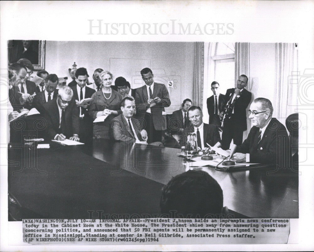 1964 Press Photo President Lyndon B. Johnson Cabinet Room News Conference - Historic Images