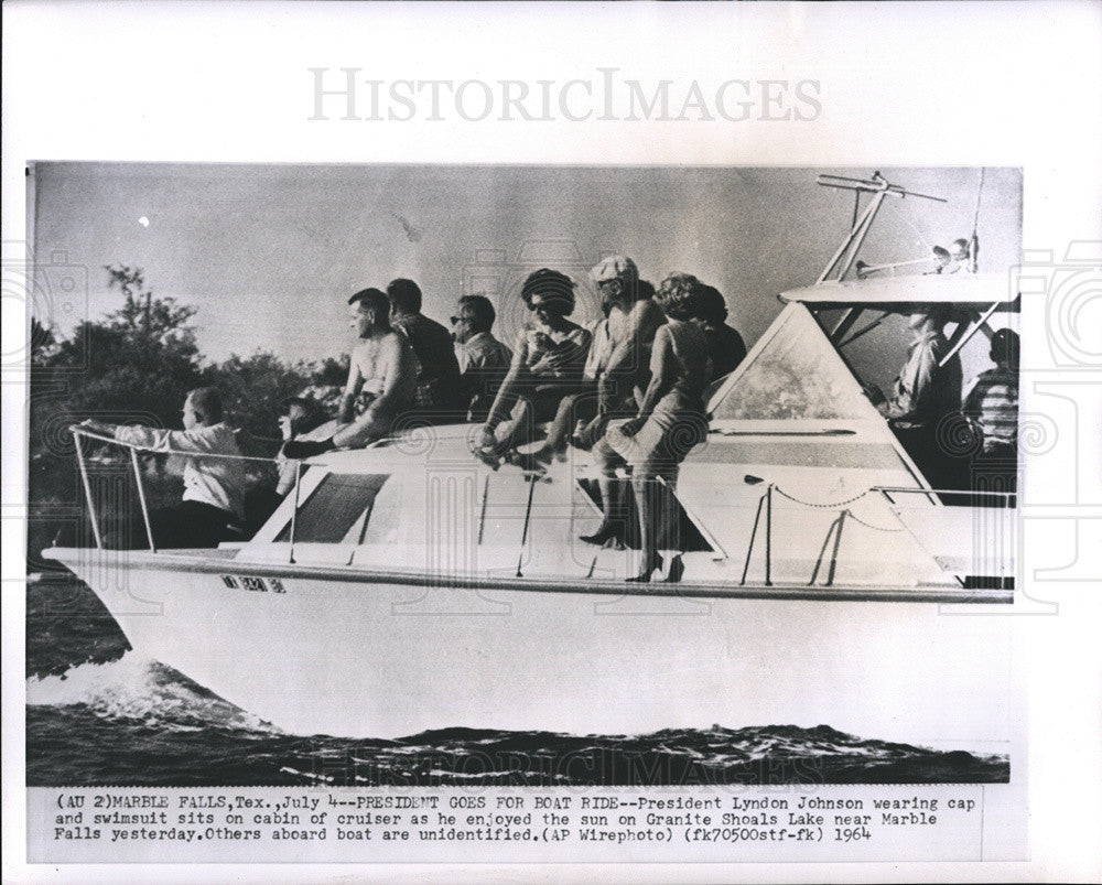 1964 Press Photo President Lyndon B. Johnson Boat - Historic Images