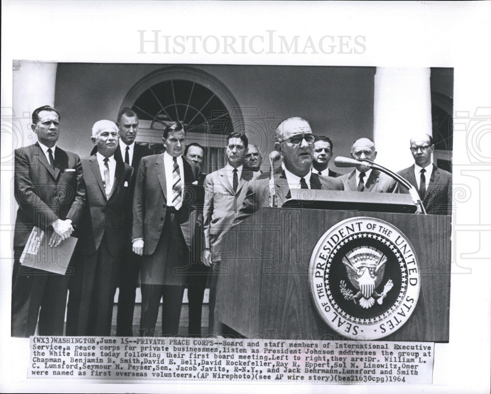 1964 Press Photo Pres Johnson addresses Intl Executive Serv,a Peace Corps of Bsm - Historic Images