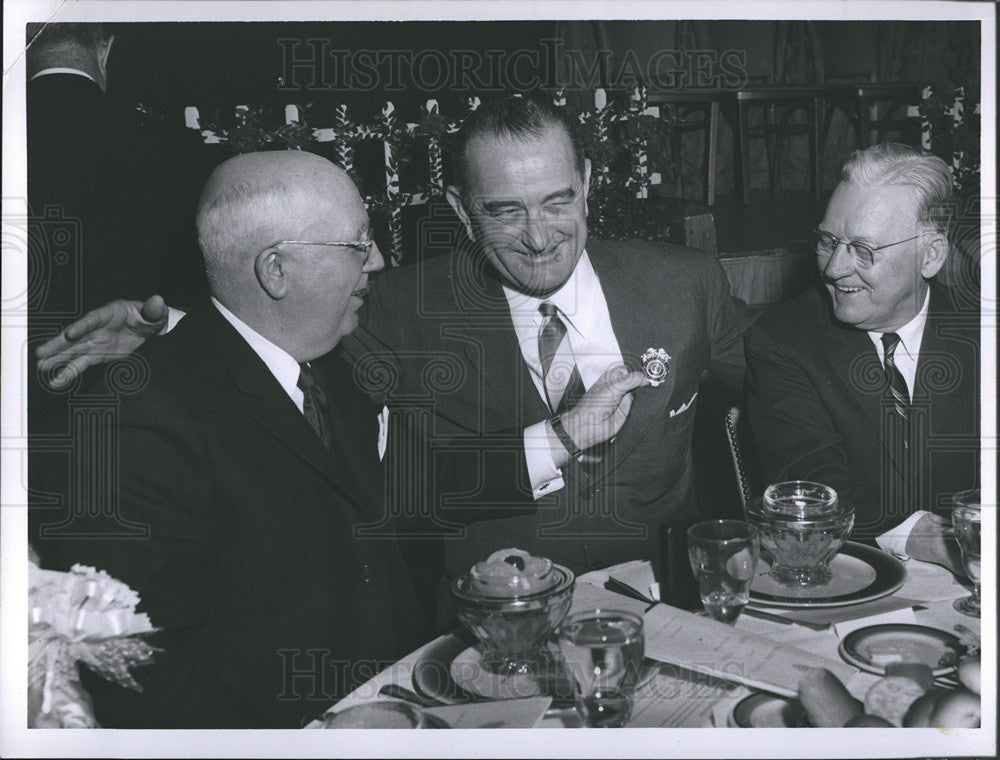 1963 Press Photo Lyndon Johnson Meal Friends Boston - Historic Images