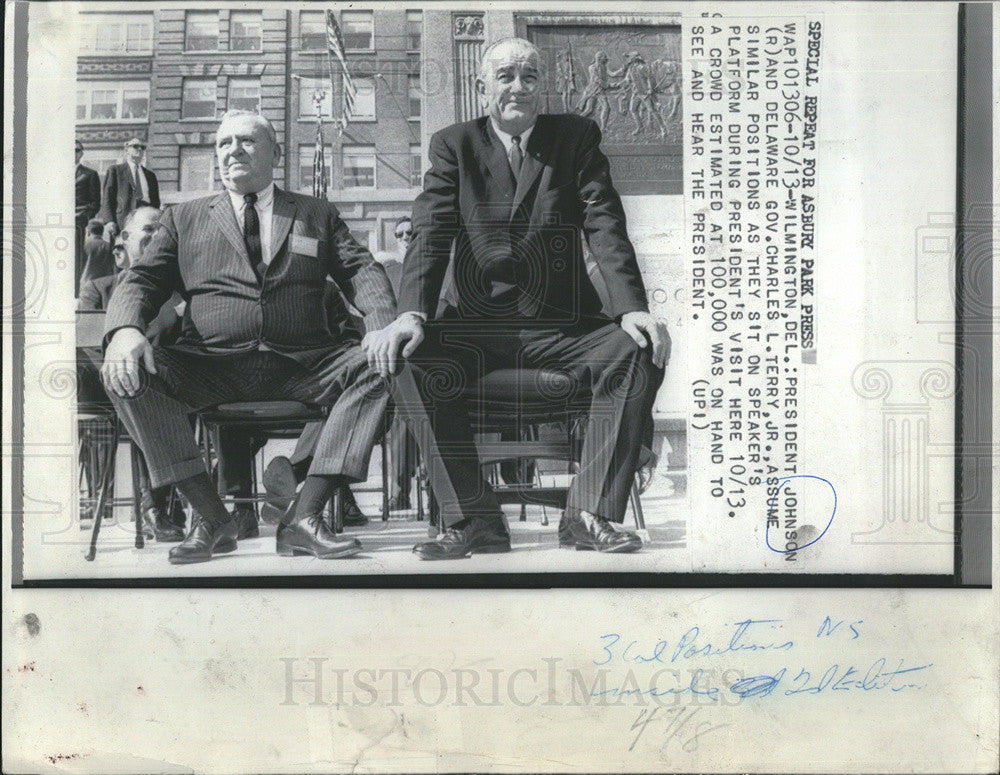 1966 Press Photo Lyndon Johnson &amp; Delaware Gov. Charles Terry Jr - Historic Images