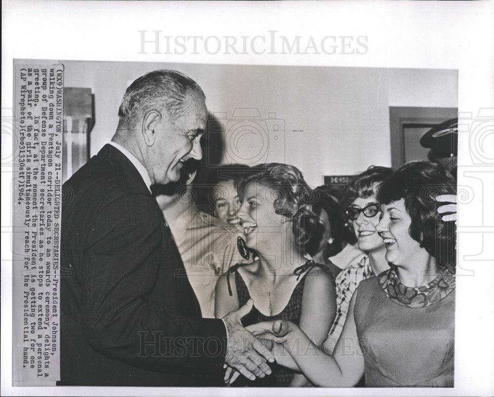 1964 Press Photo President Johnson - Historic Images