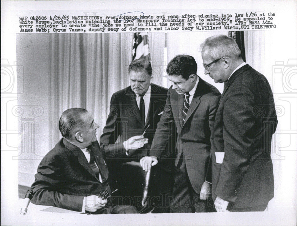 1965 Press Photo President Johnson - Historic Images