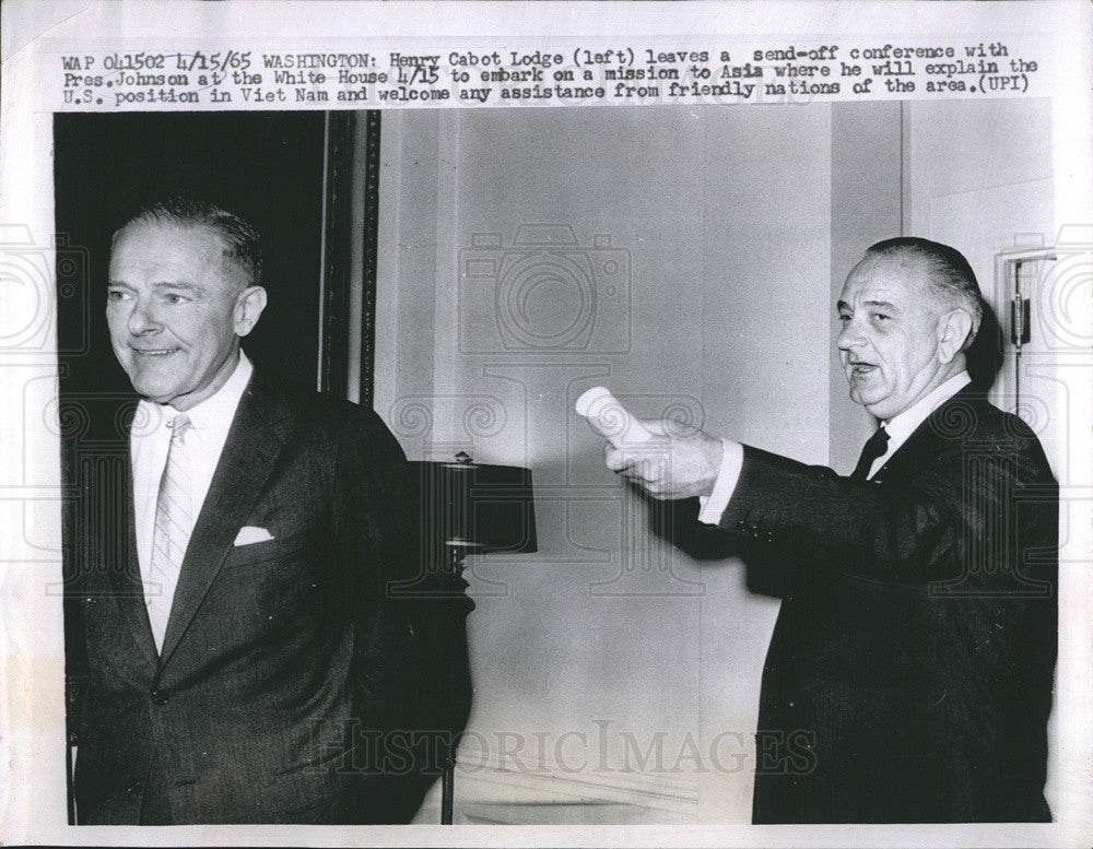 1965 Press Photo Henry Cabot Lodge leave at conference with Pres.Johnson. - Historic Images