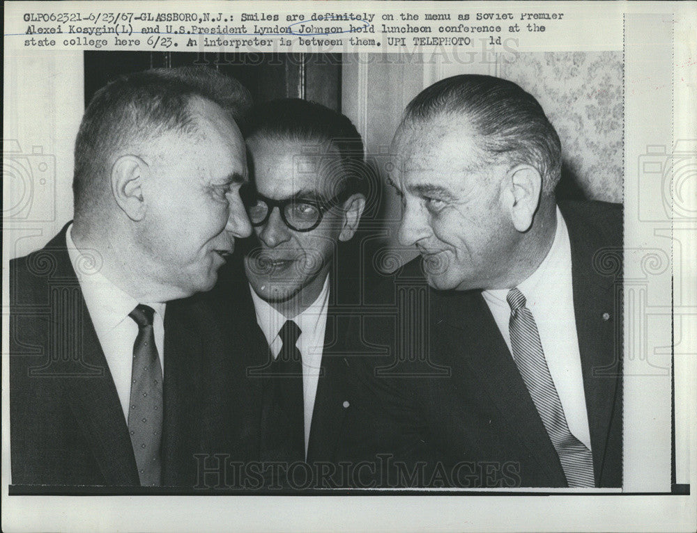 1967 Press Photo President Johnson Holds Luncheon Conference - Historic Images