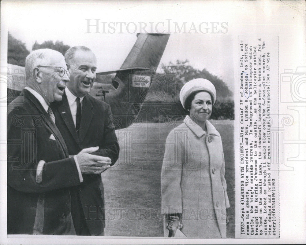 1963 Press Photo King Gustaf of Sweden Welcomes Vice President Johnson &amp; Wife - Historic Images