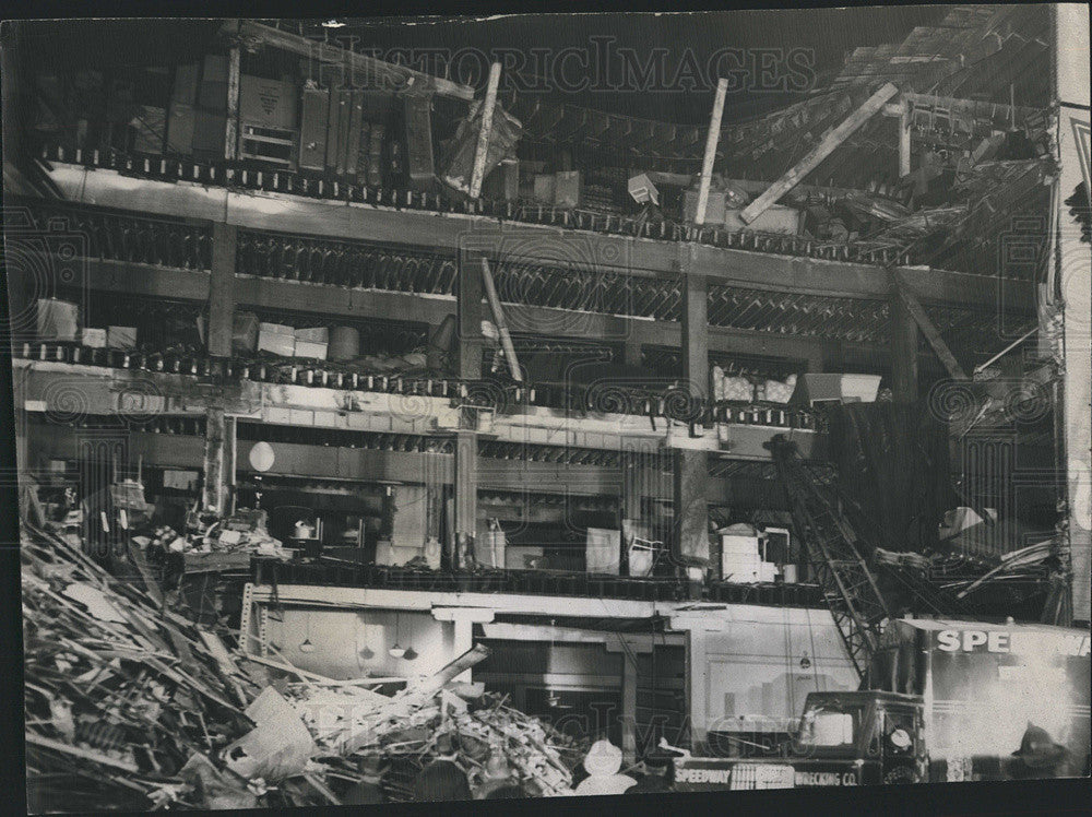 1948 Press Photo Building bares because of the winds at Provus Firm. - Historic Images