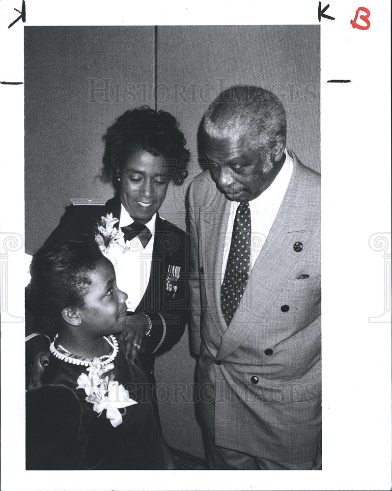 1990 Press Photo Gen. Marcelite Harris Daughter Tenecia Judge Damon Keith - Historic Images