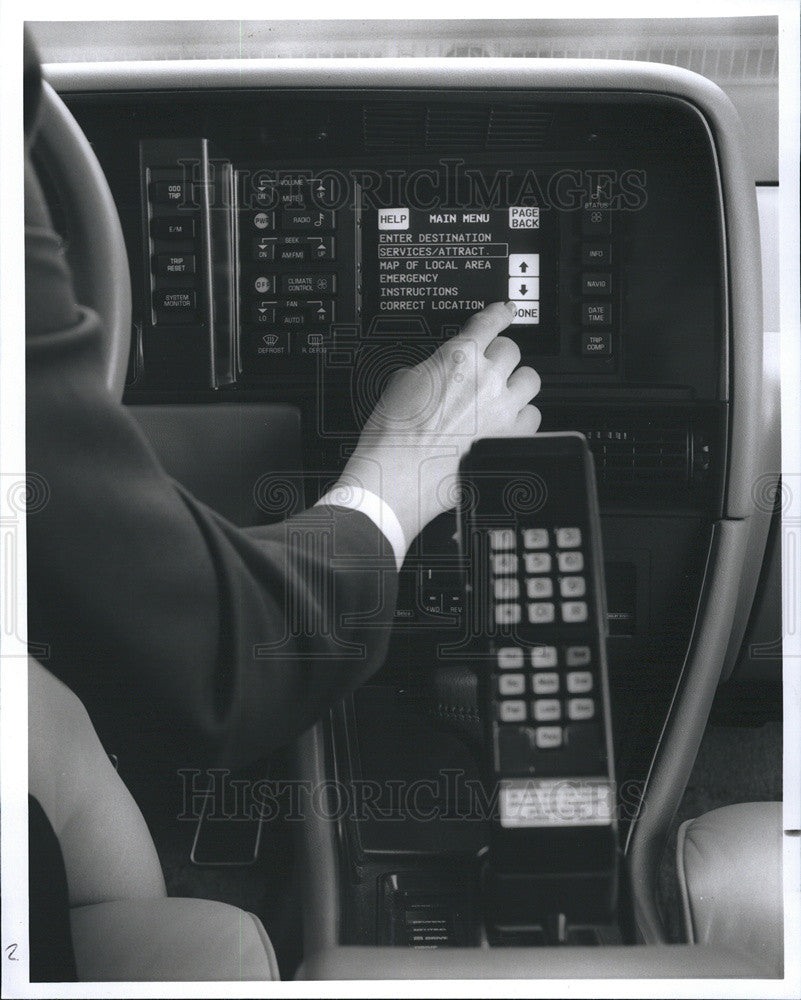 1993 Press Photo Telephone in Car - Historic Images