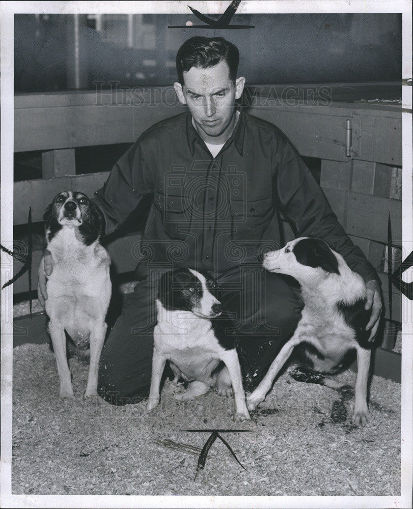 1952 Press Photo E. A. Brumley with Jiggs, Flora and Toots St. Fair - Historic Images