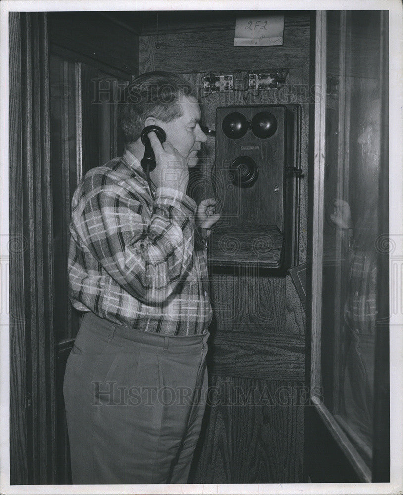 1957 Press Photo telephone rural - Historic Images