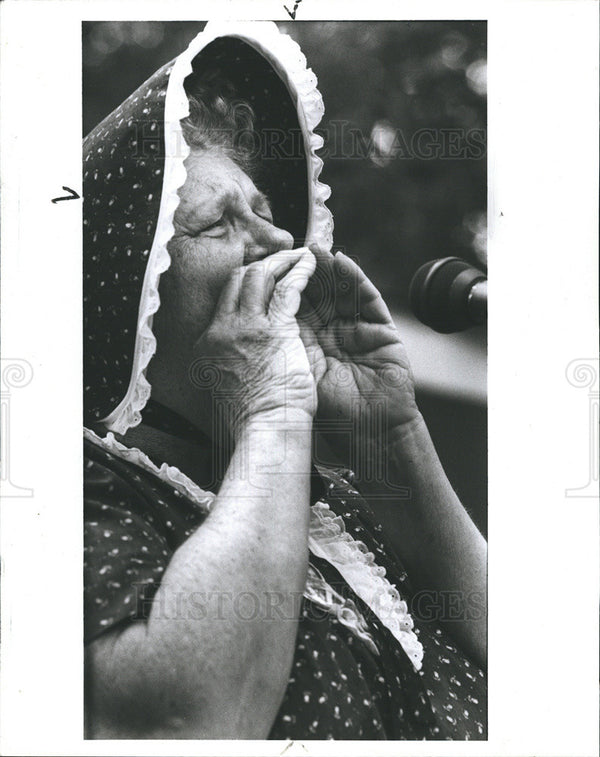 Inza Bristle at the Fair in a calling contest 1988 Vintage Press Photo ...