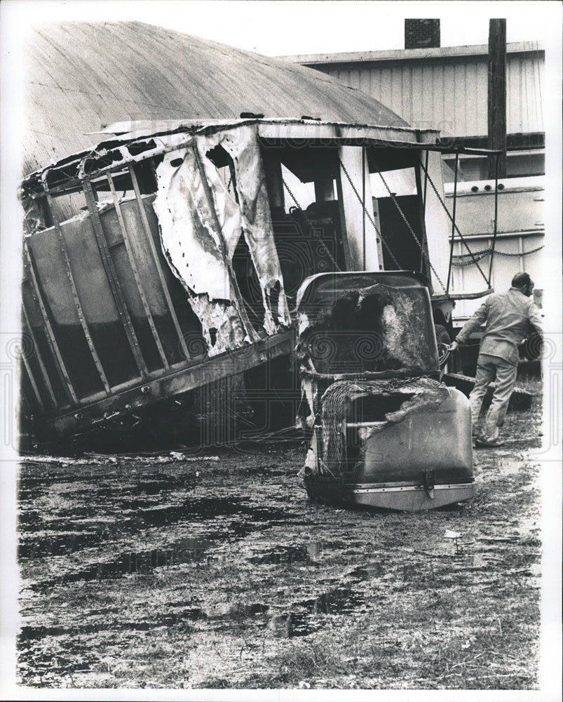 1972 Press Photo Damage from a fire at Michigan State fair - Historic Images