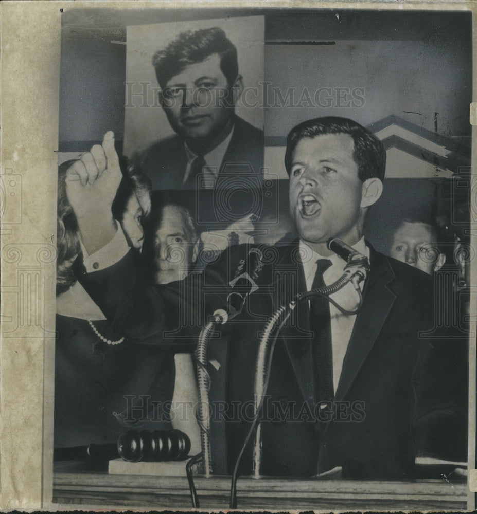 1962 Press Photo Senate candidate Ted Kennedy - Historic Images