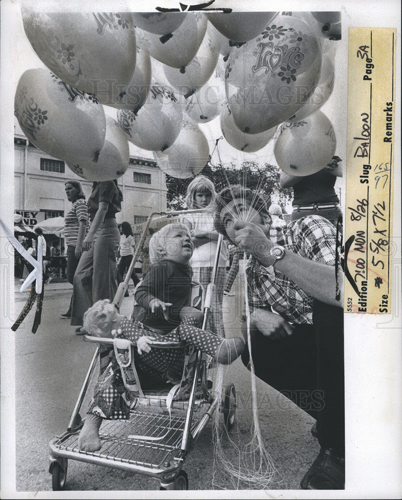 1974 Press Photo Ralph Gedeon &amp; Ralph Jr. at Cleveland Ohio - Historic Images