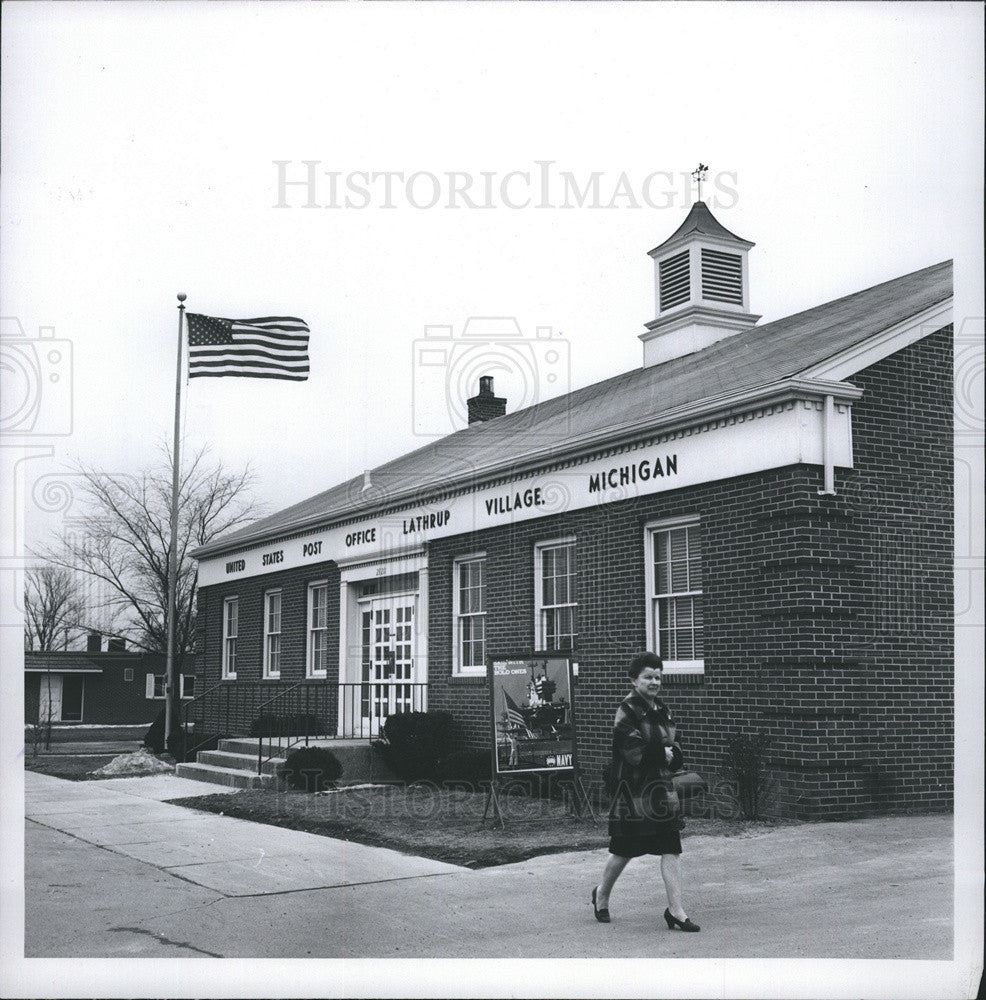 1967 Press Photo US Post Office building in Lathrup Village Michigan - Historic Images