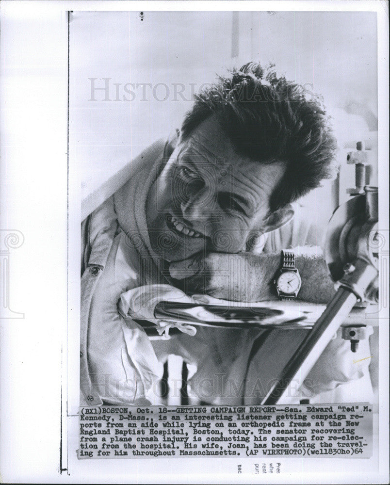 1964 Press Photo Sen Edward Kennedy recovering from plane crash injuries - Historic Images