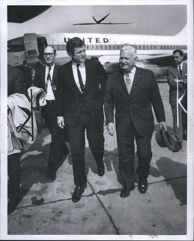 1969 Press Photo Ted Kennedy and Walter Cisler - Historic Images